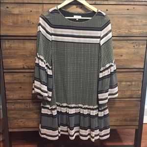 Max Studio Bell Sleeve babydoll mini Dress